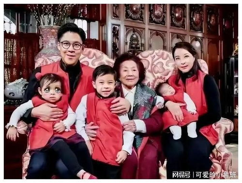 郭晶晶一家在大同为女儿庆生